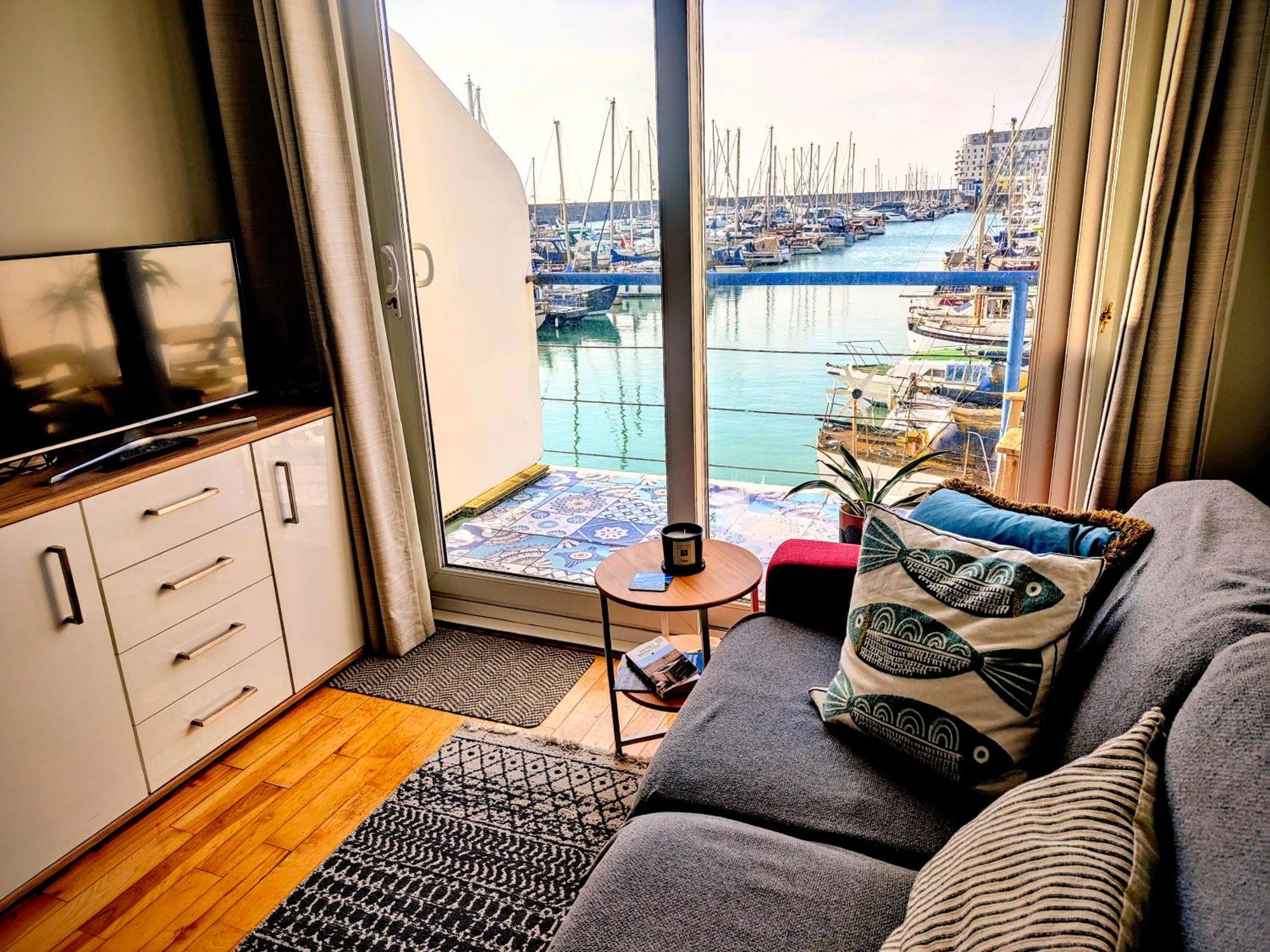 Apartment The Boat View - Sea View - Tiny Marina Hove