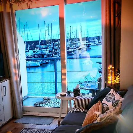 The Boat View - Sea View - Tiny Home Brighton Marina Exterior photo